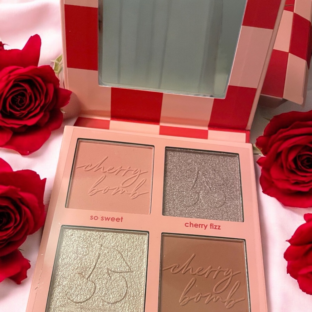 Ciate Brown Cherry Bomb 🍒💣 Cream Blush/Highlighter Palette for a Luminous Finish